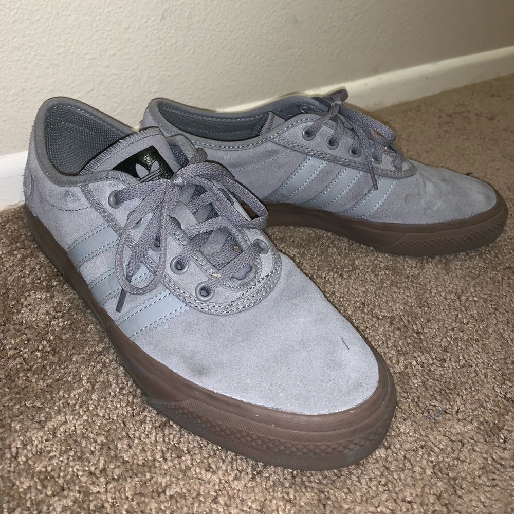 GRAY ADIDAS ADI-EASE WITH GUM SOLE